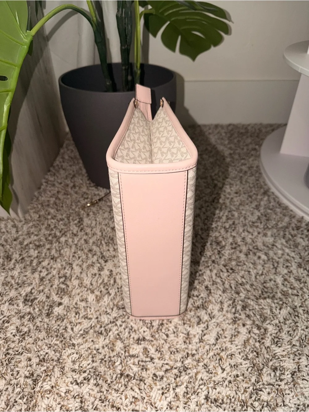 Michael Kors Light Pink Logo-Trim Crossbody